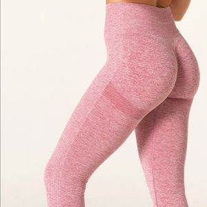 Seamless scrunch workout leggings